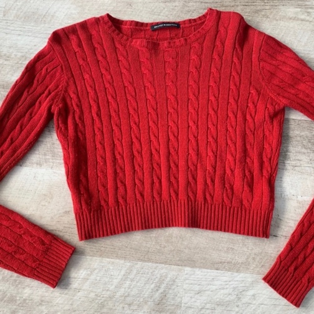 brandy melville olsen sweater